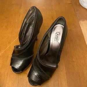 Carlos Santana Heels